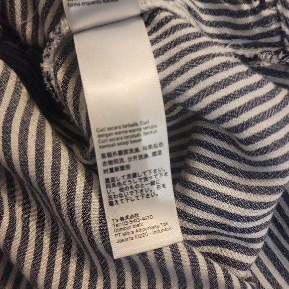 ✨️3 for $15✨️Topshop pinstripe floral embroidered romper - sz 4-6 - Picture 11 of 11